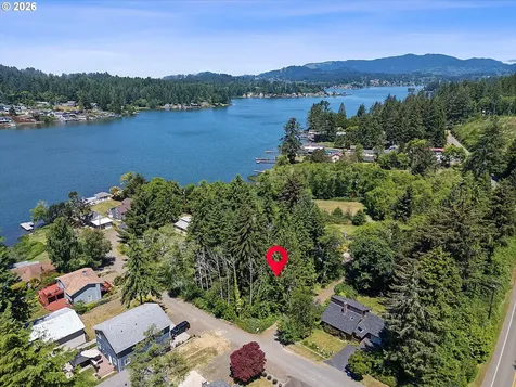 3735 NE 10th Street Otis OR 97368