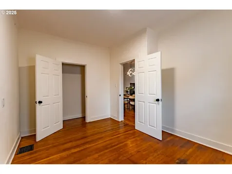 7744 SE 72nd Avenue Portland OR 97206