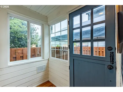 7744 SE 72nd Avenue Portland OR 97206