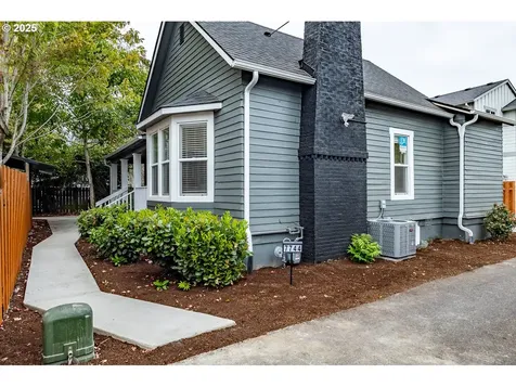 7744 SE 72nd Avenue Portland OR 97206