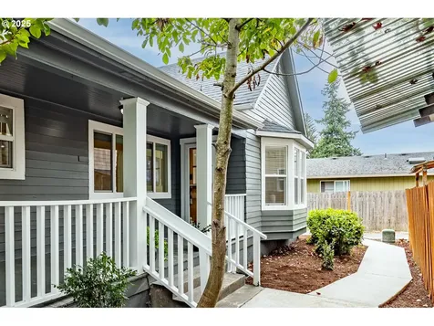 7744 SE 72nd Avenue Portland OR 97206