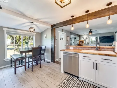 780 G Street Washougal WA 98671