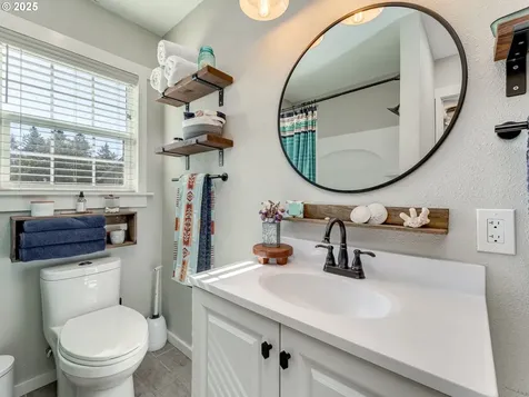 780 G Street Washougal WA 98671