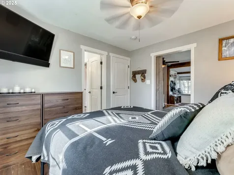 780 G Street Washougal WA 98671