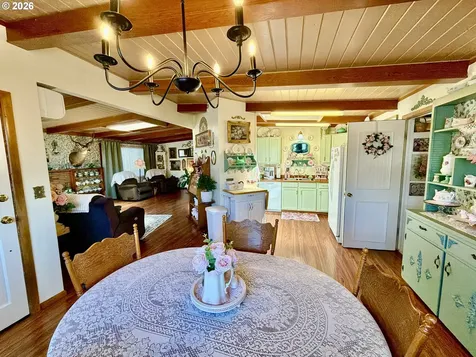 433 Fir Street Brookings OR 97415