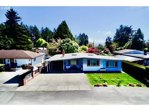 433 Fir Street Brookings OR 97415