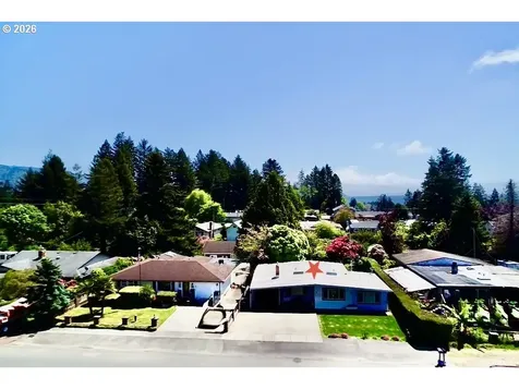 433 Fir Street Brookings OR 97415
