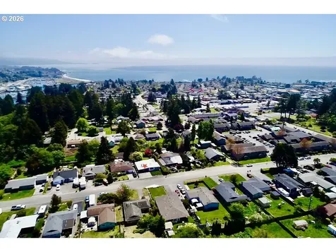 433 Fir Street Brookings OR 97415