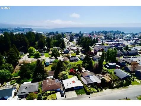 433 Fir Street Brookings OR 97415