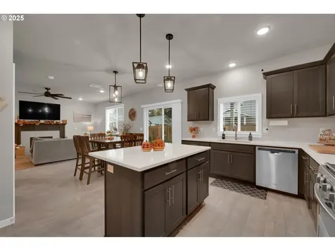 841 Pebble Street Brownsville OR 97327