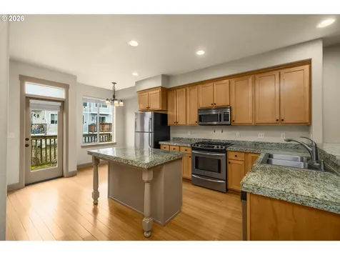 1912 NE 48th Way Hillsboro OR 97124