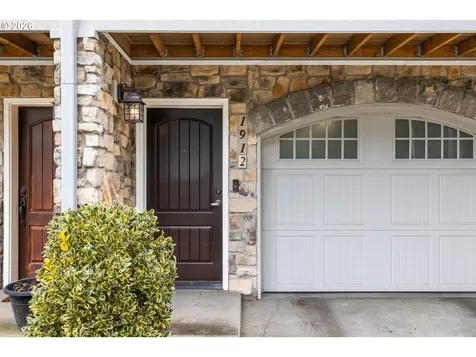 1912 NE 48th Way Hillsboro OR 97124