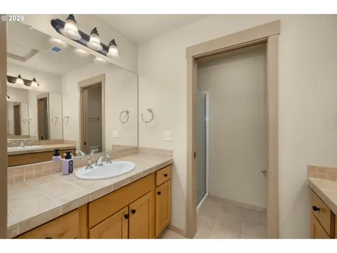 1912 NE 48th Way Hillsboro OR 97124
