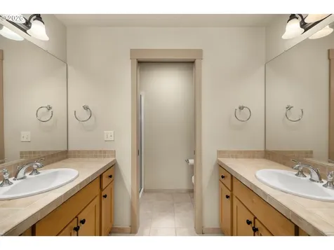 1912 NE 48th Way Hillsboro OR 97124