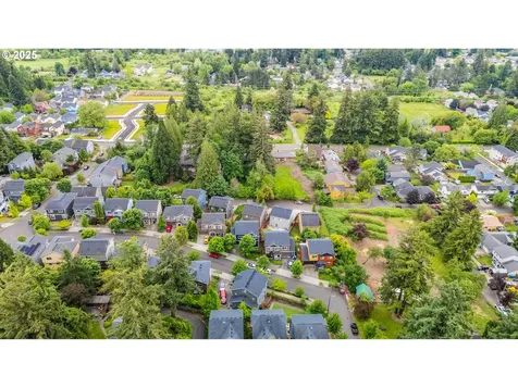 14112 SE Insley Street Portland OR 97236