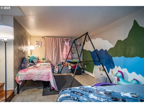 1335 SE Lane Avenue Roseburg OR 97470