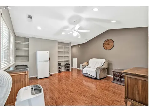 389 NW Sadie Court Hillsboro OR 97124