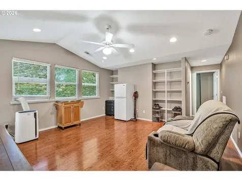 389 NW Sadie Court Hillsboro OR 97124
