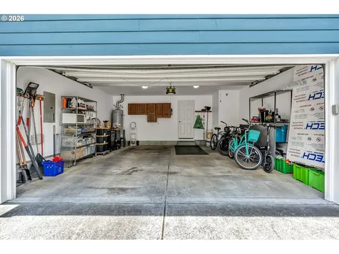 389 NW Sadie Court Hillsboro OR 97124