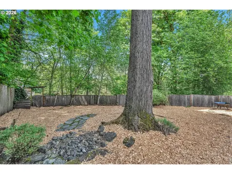 389 NW Sadie Court Hillsboro OR 97124