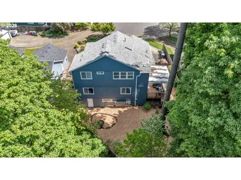 389 NW Sadie Court Hillsboro OR 97124