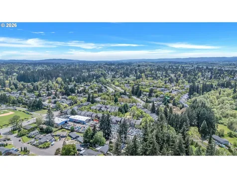 389 NW Sadie Court Hillsboro OR 97124