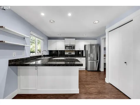 18512 SE 20th Way Vancouver WA 98683