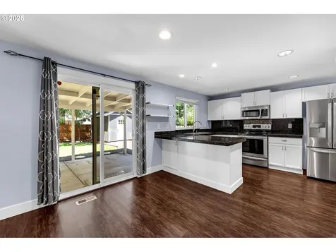 18512 SE 20th Way Vancouver WA 98683