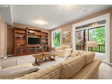 4538 Y Street Washougal WA 98671