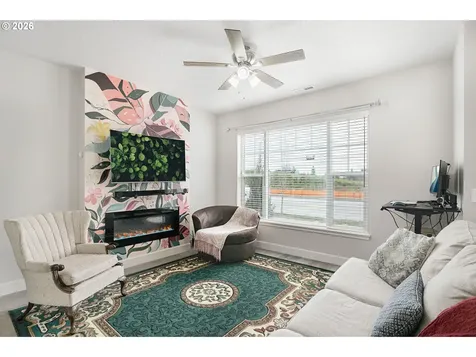 6826 SE Crimson Lane Hillsboro OR 97123