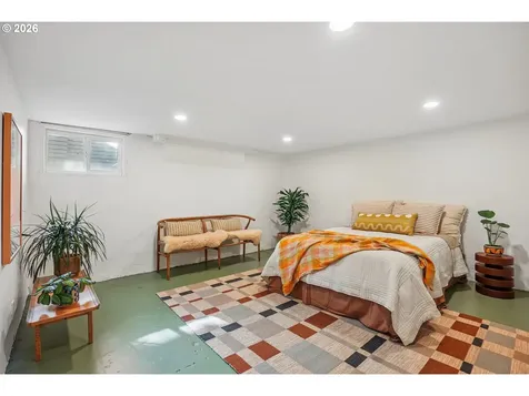 3568 NE Schuyler Street Portland OR 97212