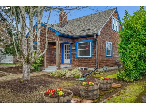 5820 SE 19th Avenue Portland OR 97202