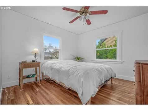 5820 SE 19th Avenue Portland OR 97202