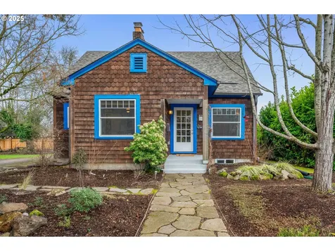 5820 SE 19th Avenue Portland OR 97202