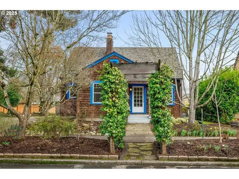 5820 SE 19th Avenue Portland OR 97202