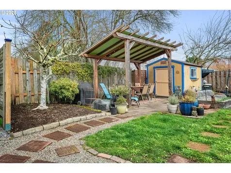 5820 SE 19th Avenue Portland OR 97202