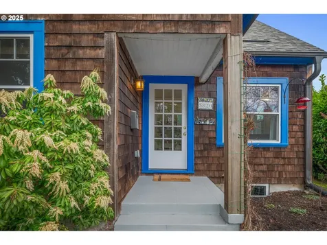 5820 SE 19th Avenue Portland OR 97202