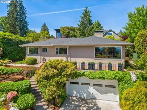 8301 SW 6th Avenue Portland OR 97219