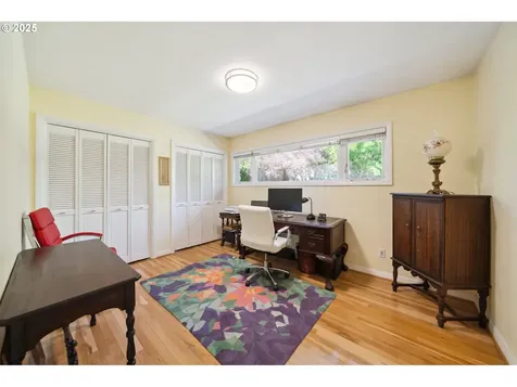 8301 SW 6th Avenue Portland OR 97219