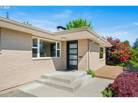 8301 SW 6th Avenue Portland OR 97219