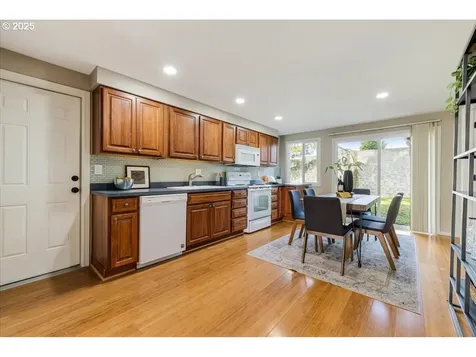 216 SW Frenwood Way Beaverton OR 97005
