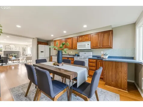 216 SW Frenwood Way Beaverton OR 97005