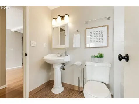 216 SW Frenwood Way Beaverton OR 97005