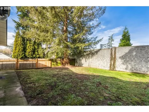 216 SW Frenwood Way Beaverton OR 97005