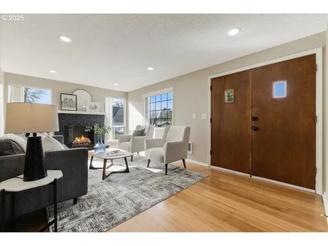 216 SW Frenwood Way Beaverton OR 97005