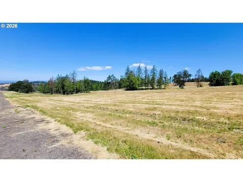 34090 Mt Tom Drive Harrisburg OR 97446