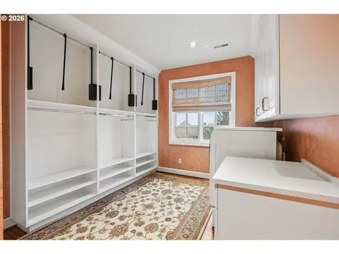9228 NW Wiley Lane Portland OR 97229