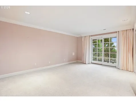 9228 NW Wiley Lane Portland OR 97229