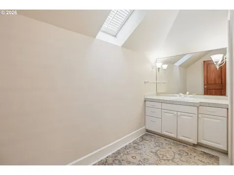9228 NW Wiley Lane Portland OR 97229