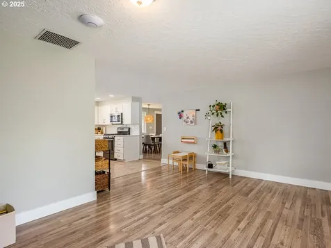 247 NE 30th Avenue Hillsboro OR 97124